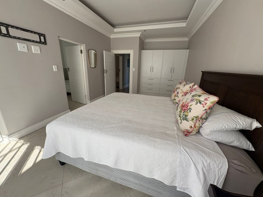 To Let 2 Bedroom Property for Rent in Camps Bay Western Cape